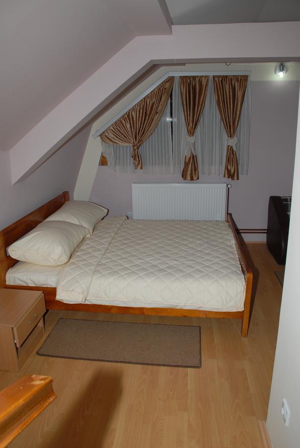 Zormaris-M Hotel Враня Екстериор снимка