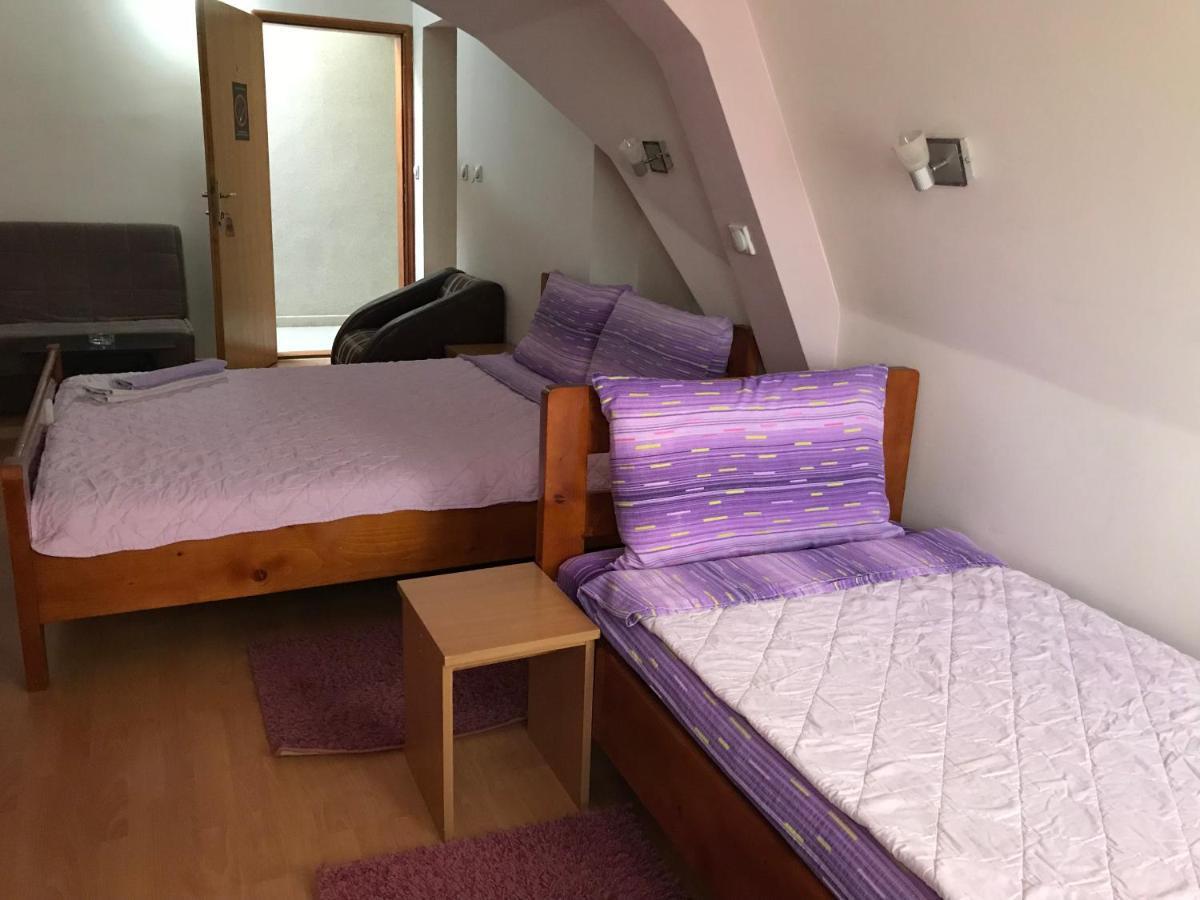 Zormaris-M Hotel Враня Екстериор снимка